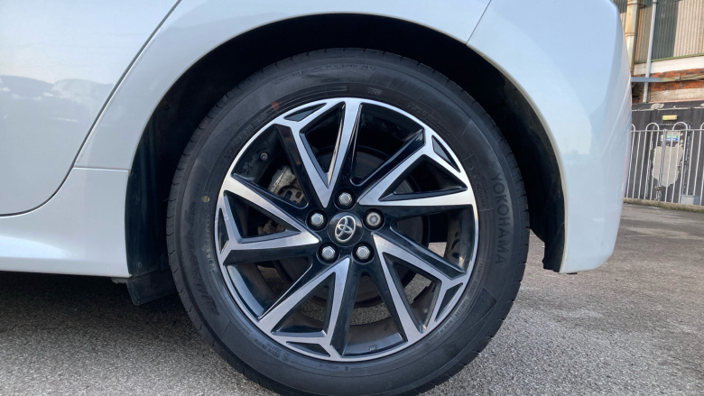 Toyota Yaris 1.5 Hybrid Design 5dr CVT Hybrid Hatchback